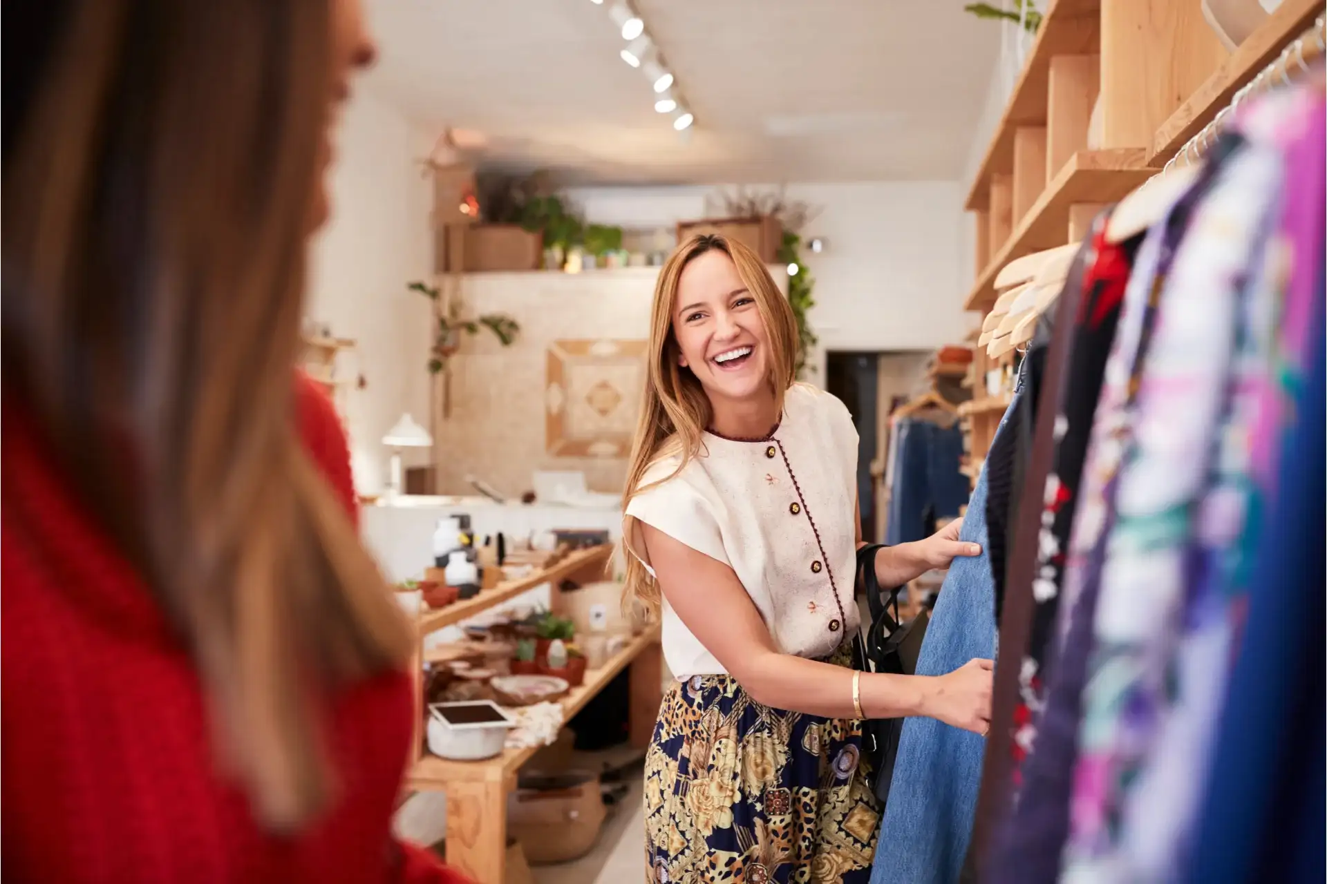 How to Start a Clothing Rental Business in 2025