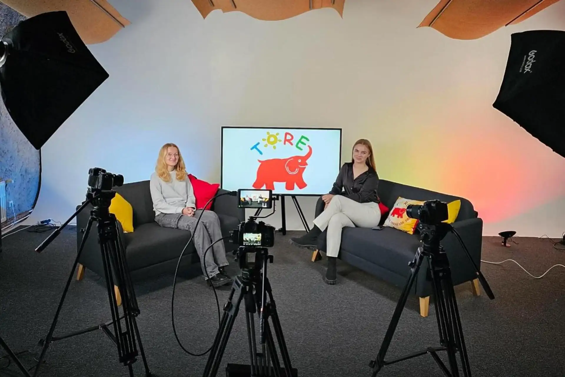 How a High School Utilizes Booqable’s Barcodes and Mobile App to Simplify Student Equipment Use