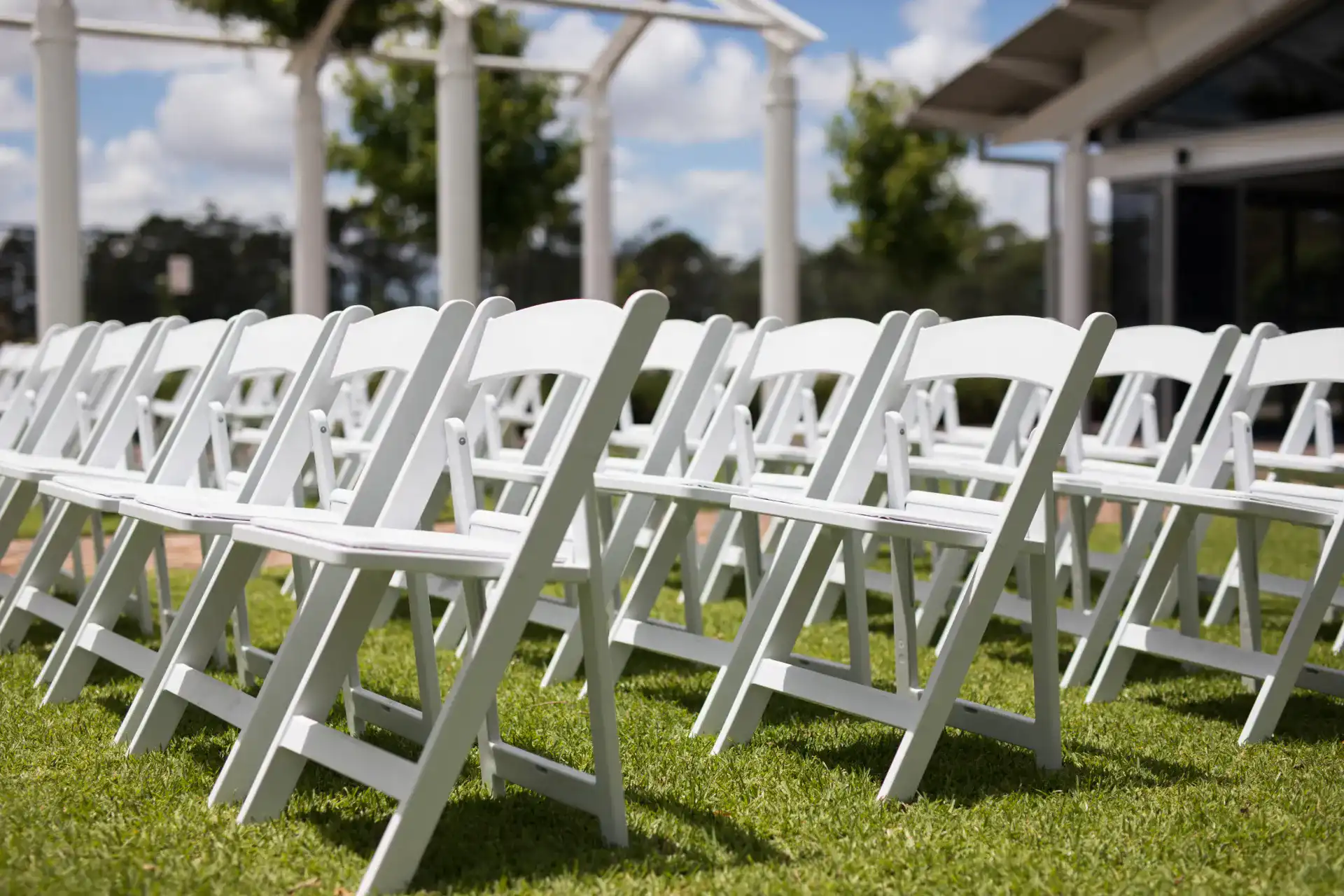 start-table-chair-business-image-2