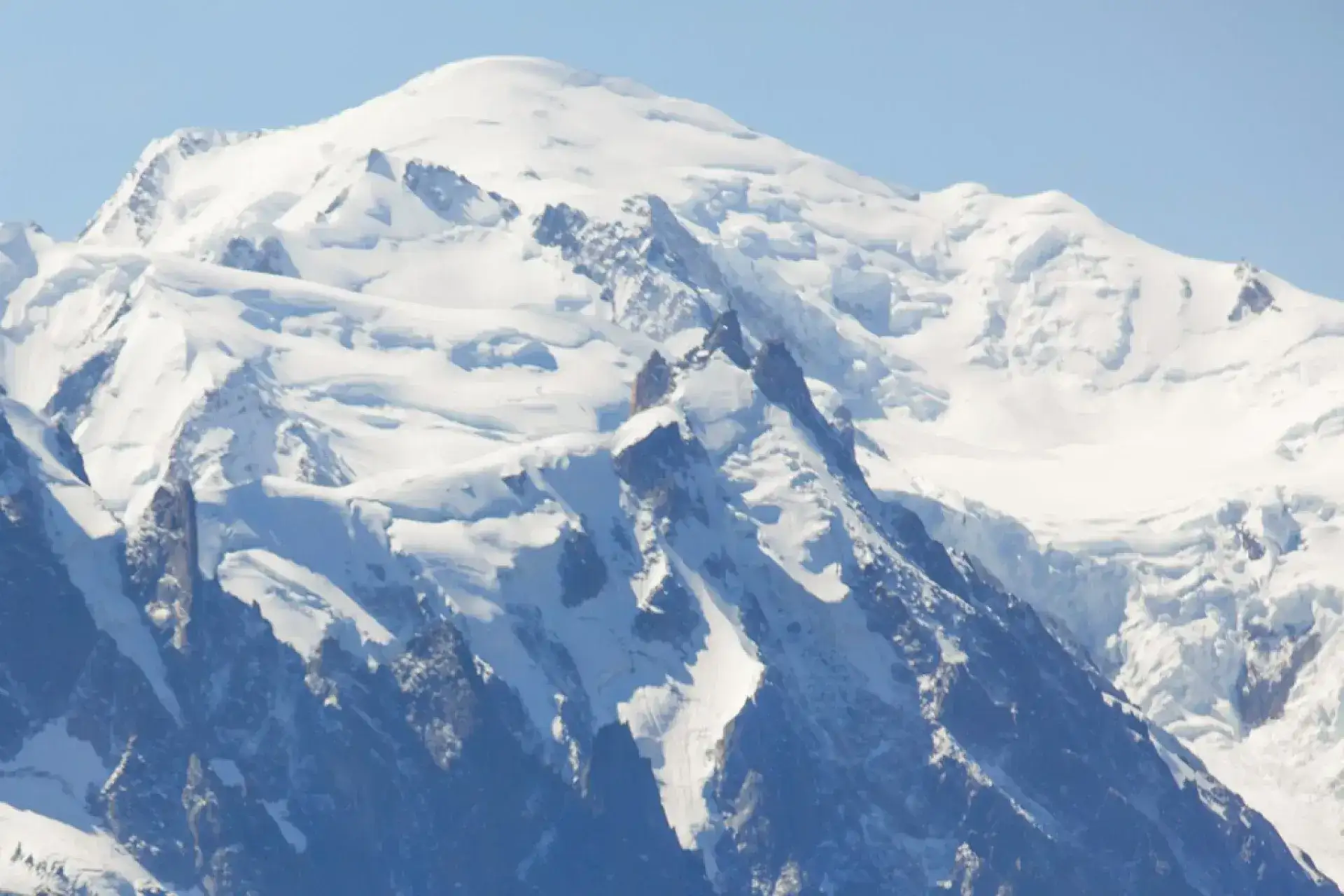 Cirkel Supply Co. Introduces Ski Clothing to the Circular Economy with Booqable