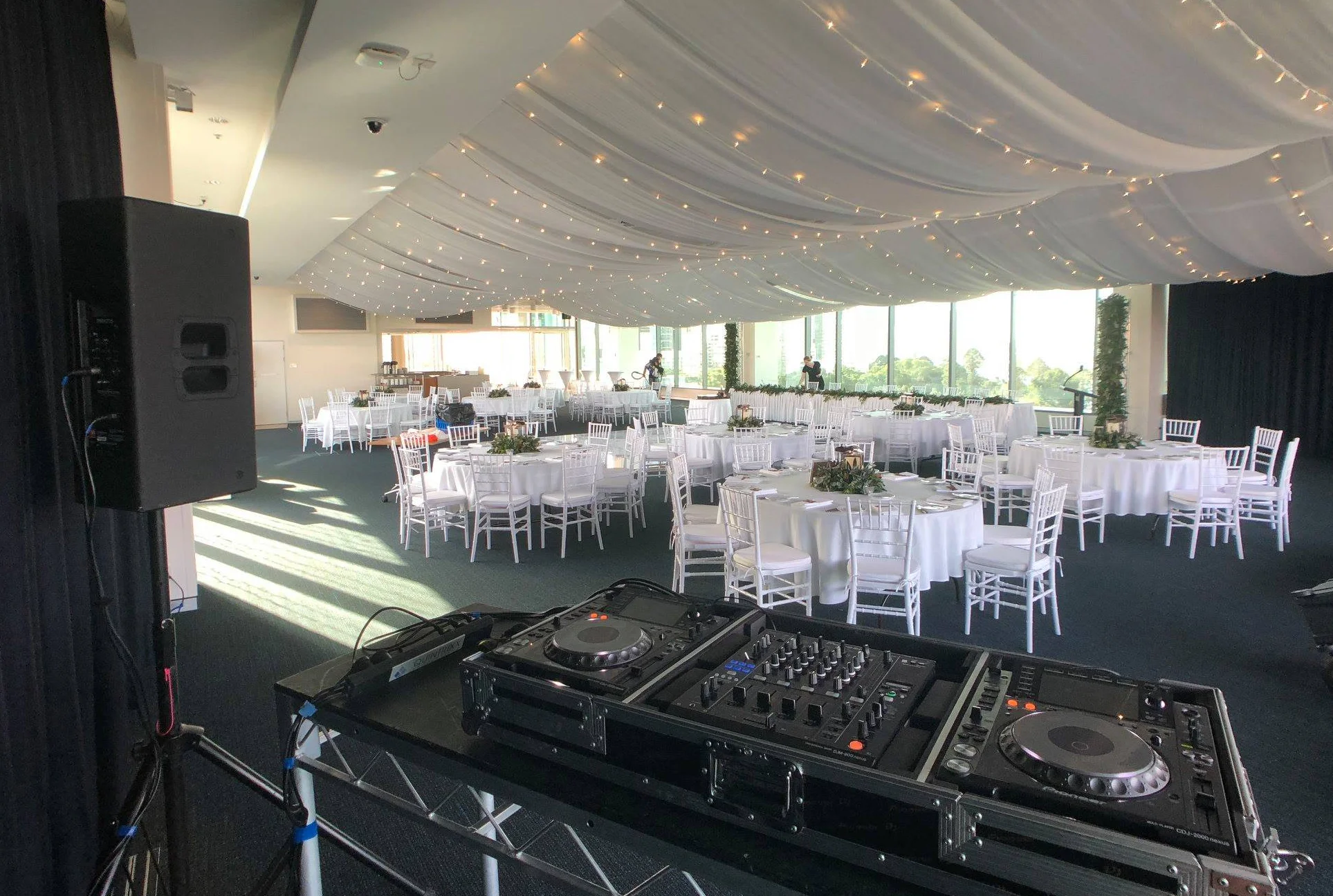 Skylark Hire: Mastering the Weekend Rush for DJ Equipment Rentals